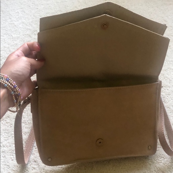 Tan crossbody - Picture 5 of 7